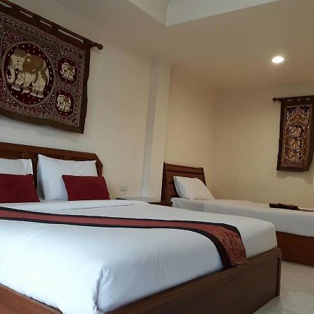 Hotel The Chillax Pattaya Extérieur photo