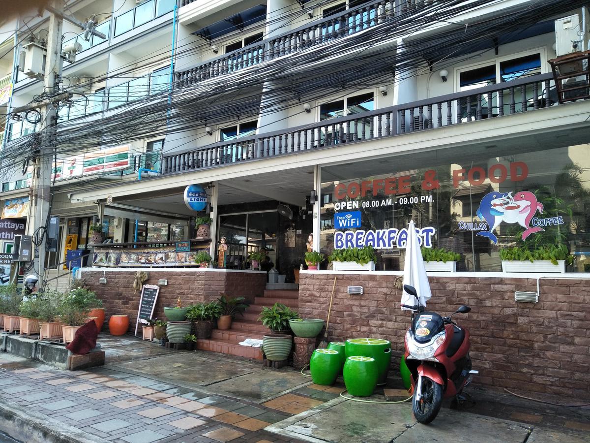 Hotel The Chillax Pattaya Extérieur photo