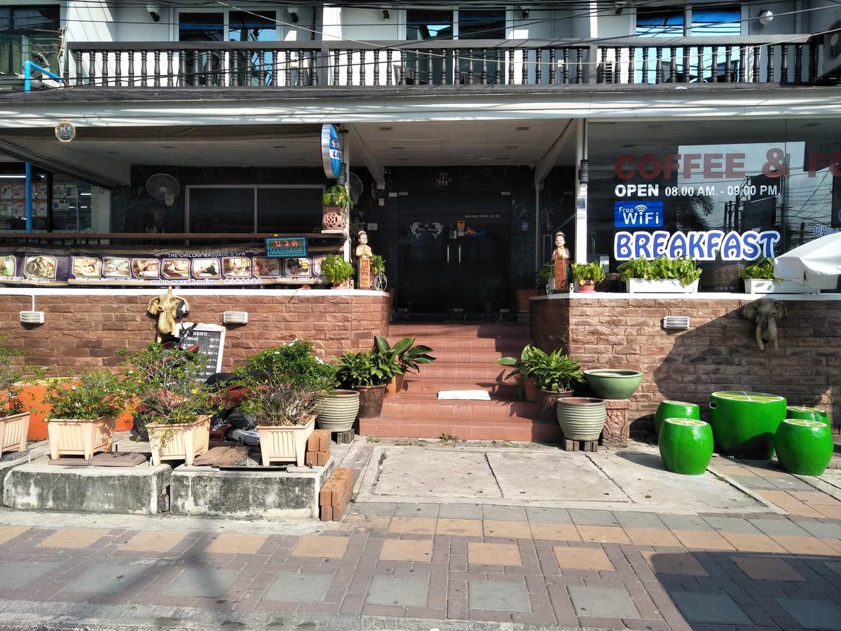 Hotel The Chillax Pattaya Extérieur photo