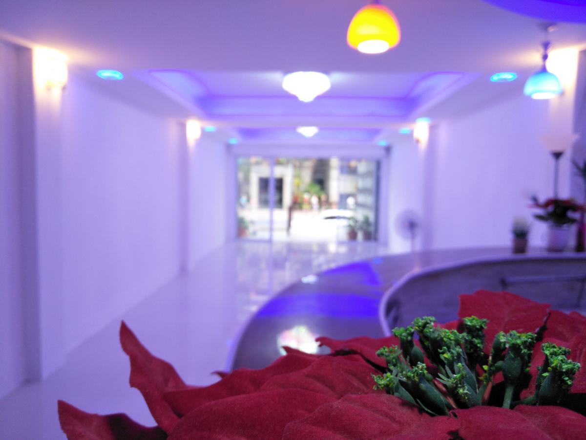 Hotel The Chillax Pattaya Extérieur photo