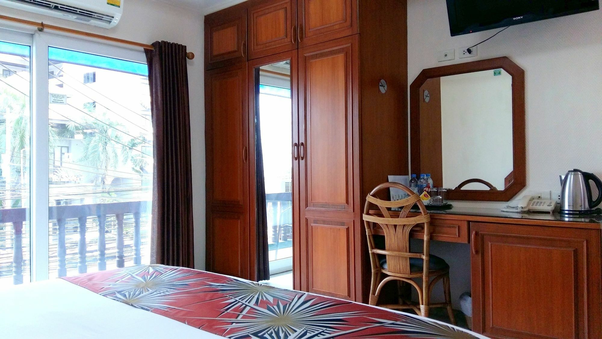 Hotel The Chillax Pattaya Extérieur photo